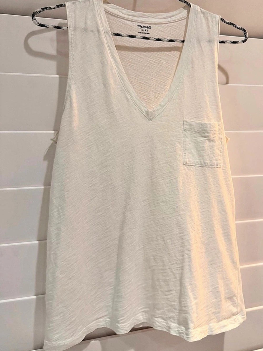 Madswell V-Neck Pocket Tank Top in White Size XS Like New